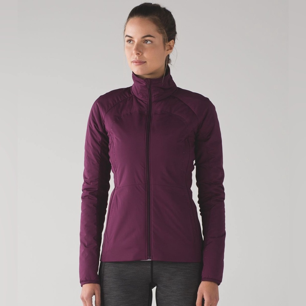 Lululemon Athletica Run for Cold PrimaLoft Athletic Jacket Size 8 Plum Colored